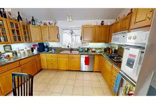 95340 Tututni Hollow Rd, Gold Beach, OR 97444 - Photo 12