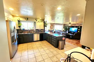 120 Hammel Rd, Eagle Point, OR 97524 - Photo 12