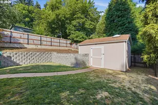 1719 Division St, Oregon City, OR 97045 - Photo 22