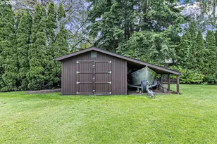 1295 Betty Ln, Eugene, OR 97404 - Photo 24