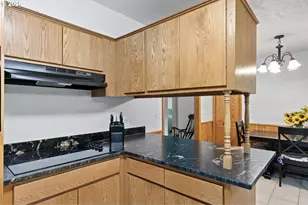 1295 Betty Ln, Eugene, OR 97404 - Photo 8