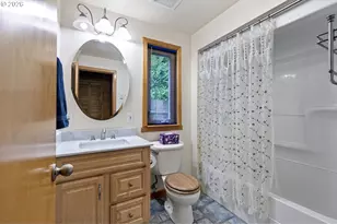 1295 Betty Ln, Eugene, OR 97404 - Photo 12