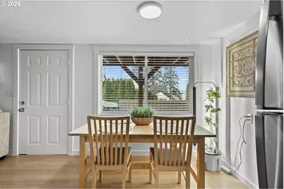 2102 NW Kelly Dr #9, Vancouver, WA 98665 - Photo 6