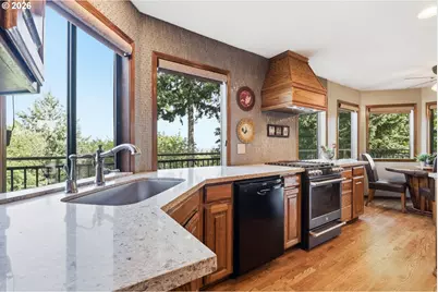 7823 SE 140th Dr, Portland, OR 97236 - Photo 12