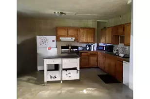 132 E Main St, Sheridan, OR 97378 - Photo 2