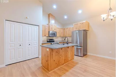 185 N 43rd Pl, Ridgefield, WA 98642 - Photo 6