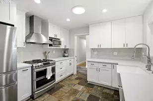10770 SW Butner Rd, Portland, OR 97225 - Photo 8