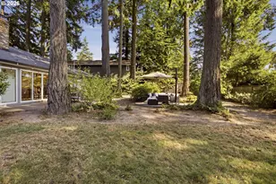 10770 SW Butner Rd, Portland, OR 97225 - Photo 24