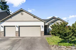 909 NW 22nd Ave, Camas, WA 98607 - Photo 2