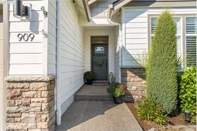 909 NW 22nd Ave, Camas, WA 98607 - Photo 4