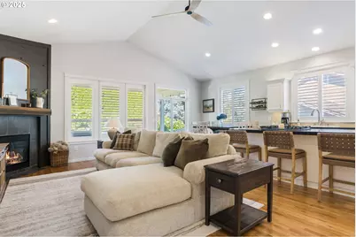 909 NW 22nd Ave, Camas, WA 98607 - Photo 12