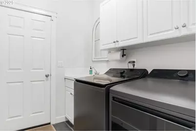 909 NW 22nd Ave, Camas, WA 98607 - Photo 18