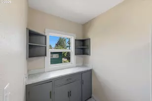 1391 Central Ave, Coos Bay, OR 97420 - Photo 14