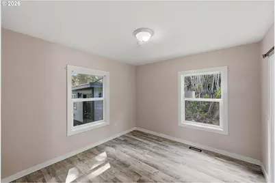 1391 Central Ave, Coos Bay, OR 97420 - Photo 22