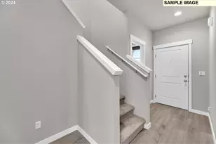 995 NE Sagebrush Dr, Estacada, OR 97023 - Photo 18