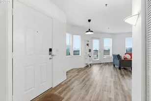 303 NW Uptown Terrace, Portland, OR 97210 - Photo 14