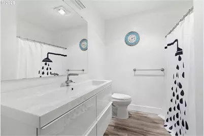 303 NW Uptown Ter #2B, Portland, OR 97210 - Photo 12