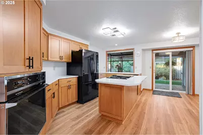 30950 SW Willamette Way, Wilsonville, OR 97070 - Photo 8