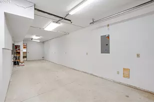 30950 SW Willamette Way, Wilsonville, OR 97070 - Photo 42