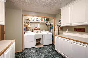 15337 S Hattan Rd, Oregon City, OR 97045 - Photo 10