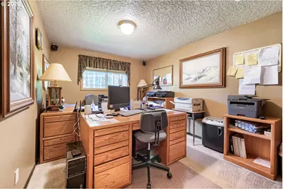 15337 S Hattan Rd, Oregon City, OR 97045 - Photo 16