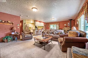 15337 S Hattan Rd, Oregon City, OR 97045 - Photo 8
