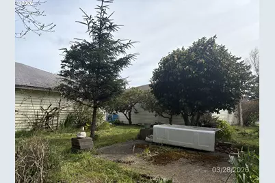 456 N Cammann St, Coos Bay, OR 97420 - Photo 36