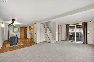 1701 Clackamette Dr, Oregon City, OR 97045 - Photo 8