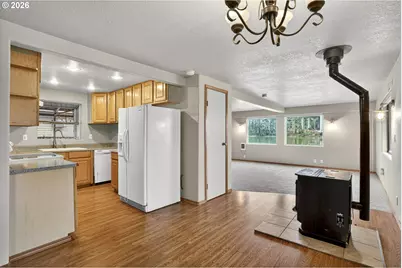 1701 Clackamette Dr #2, Oregon City, OR 97045 - Photo 14