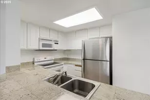 10160 SE Talbert St, Clackamas, OR 97015 - Photo 8