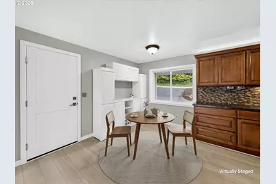 17701 Overlook Cir, Lake Oswego, OR 97034 - Photo 8