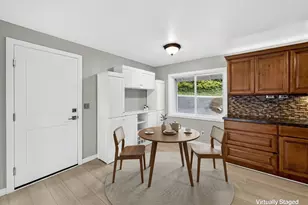 17701 Overlook Cir, Lake Oswego, OR 97034 - Photo 8