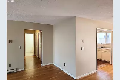 36 SE 52nd Ave, Portland, OR 97215 - Photo 4