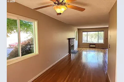 36 SE 52nd Ave, Portland, OR 97215 - Photo 14