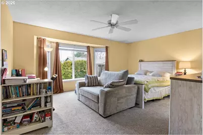 1923 Waymire St, Salem, OR 97304 - Photo 8