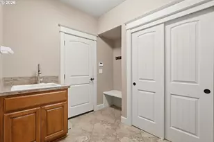 3715 N Knoll Dr, Newberg, OR 97132 - Photo 38