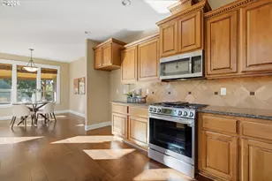 3715 N Knoll Dr, Newberg, OR 97132 - Photo 12