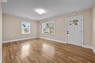 8837 SE Alder St, Portland, OR 97216 - Photo 2