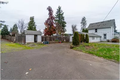 243 N Lane St, Cottage Grove, OR 97424 - Photo 20