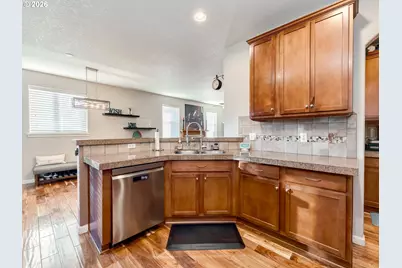 601 NE 143rd St, Vancouver, WA 98685 - Photo 8