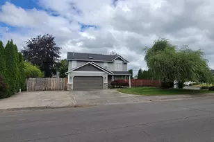 1301 NW 4th Ave, Battle Ground, WA 98604 - Photo 2