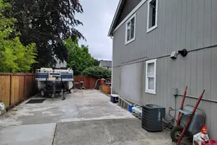 1301 NW 4th Ave, Battle Ground, WA 98604 - Photo 8