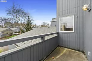 17666 NW Rolling Hill Ln, Beaverton, OR 97006 - Photo 34