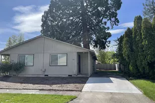 605 S Center St, Newberg, OR 97132 - Photo 24