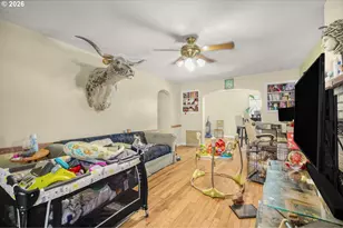 13025 SE Harold St, Portland, OR 97236 - Photo 2