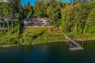 3838 SE Hillside Dr, Milwaukie, OR 97267 - Photo 2