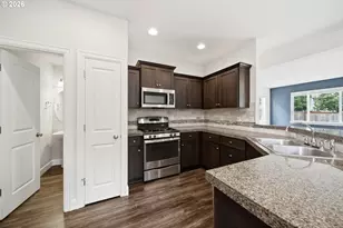 13314 SE Taralon Dr, Clackamas, OR 97015 - Photo 4