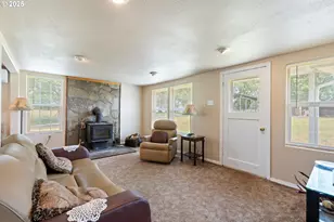 1548 Harlan St, Roseburg, OR 97471 - Photo 10