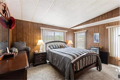 1548 Harlan St, Roseburg, OR 97471 - Photo 34