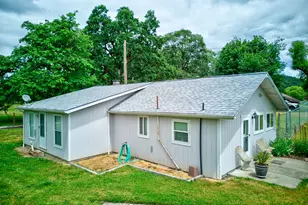 1548 Harlan St, Roseburg, OR 97471 - Photo 8